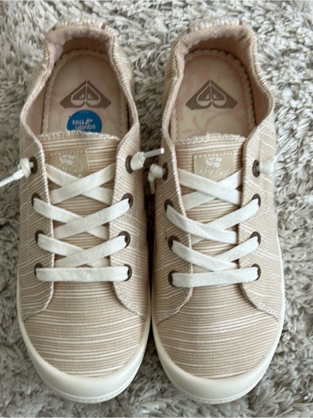 Roxy Women's Sneakers in Beige and White